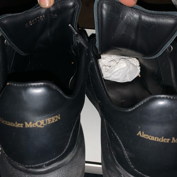 Alexander McQueen - Picture 4 of 6